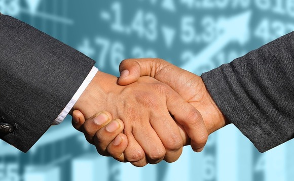 business-handshake-agreement business-handshake-agreement