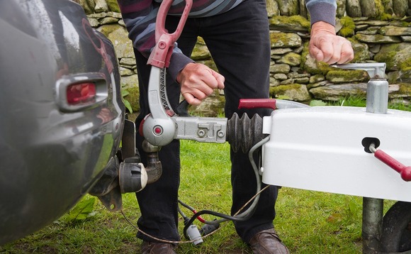 tow-truck-trailer-hitch tow-truck-trailer-hitch