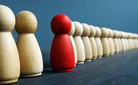 pins-standout-crowd-differentiation pins-standout-crowd-differentiation