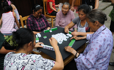 china-mahjong-elderly-people