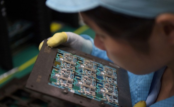 semiconductor-chip semiconductor-chip