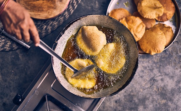 india-food-kitchen-cooking