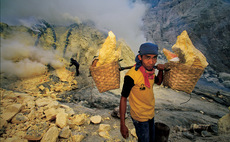 indonesia-mine-worker