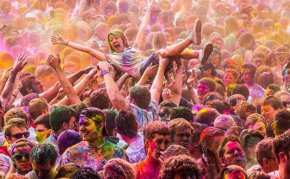 crowdfunding-crowd-fundraising crowdfunding-crowd-fundraising