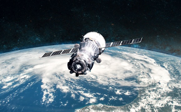 satellite-space-01
