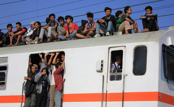 indonesia-train