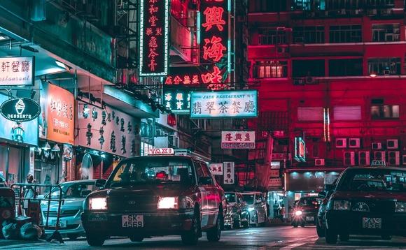 hong-kong-street-night-taxi