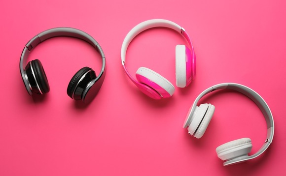 headphones-music headphones-music