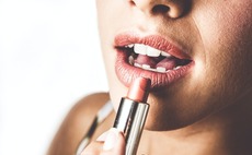 cosmetics-makeup-beauty-lip-gloss-2