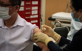 coronavirus-covid-vaccine-healthcare coronavirus-covid-vaccine-healthcare