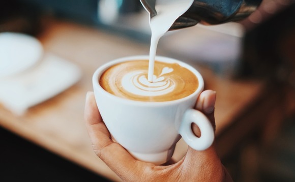 coffee-cup-pour coffee-cup-pour
