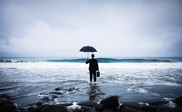 storm-sea-umbrella-man-weather