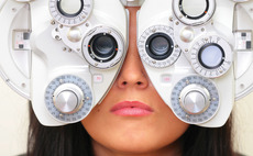 optometrist-eye-exam