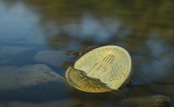 blockchain-bitcoin-crypto-sink-problem