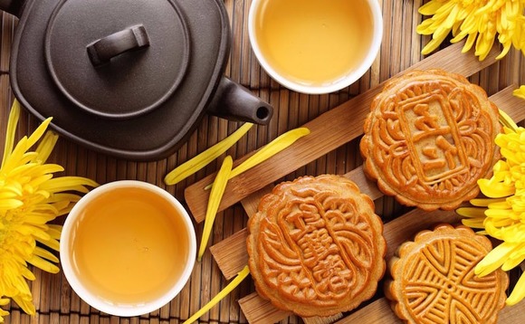 moon-cake-mid-autumn-festival moon-cake-mid-autumn-festival