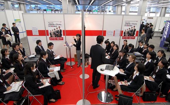 Career jobs employment service headhunter japan
